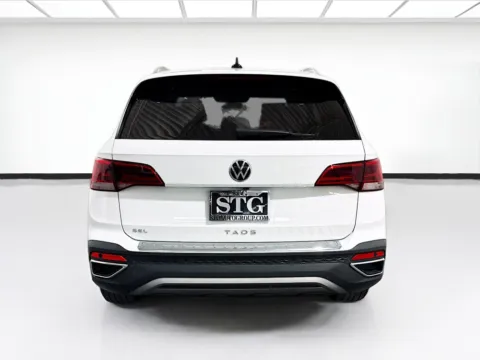 More photos of 2022 Volkswagen Taos SEL at STG Chandler, AZ