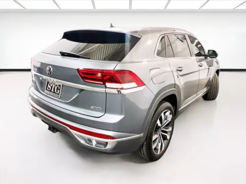More photos of 2020 Volkswagen Atlas Cross Sport 3.6L V6 SEL R-Line at STG Chandler, AZ