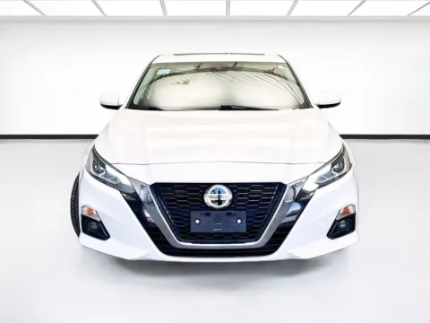 Photos of 2019 Nissan Altima 2.5 SL for sale in Chandler, AZ at STG Chandler