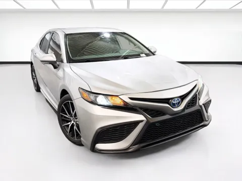 Another view of 2022 Toyota Camry Hybrid SE for sale in Chandler, AZ at STG Chandler