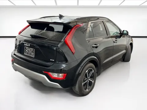 More photos of 2023 Kia Niro SX at STG Chandler, AZ
