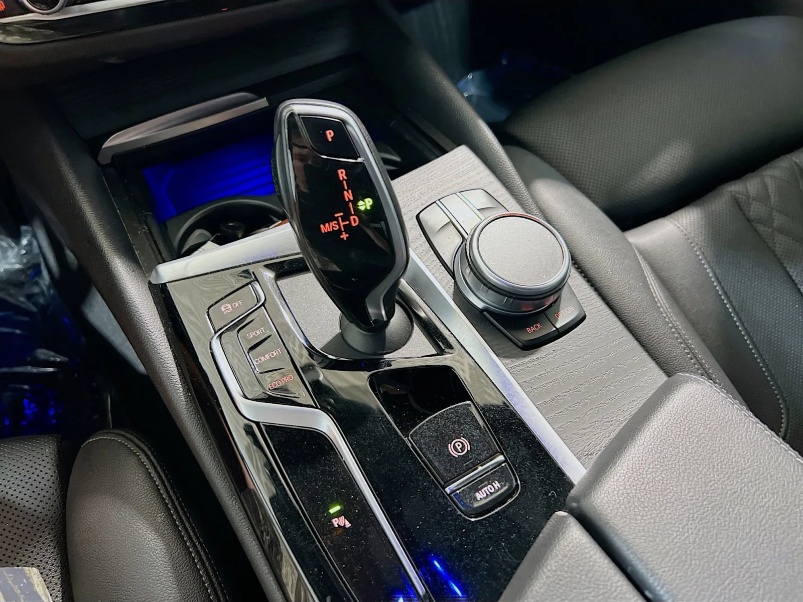 2022 Bmw 530i photo 4