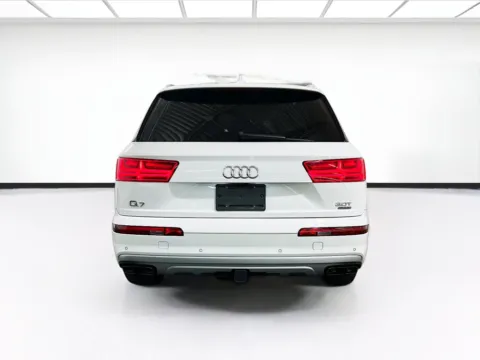 More photos of 2018 Audi Q7 Prestige at STG Chandler, AZ