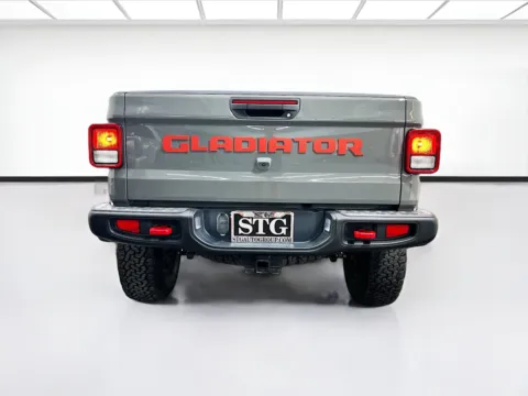 More photos of 2022 Jeep Gladiator Rubicon at STG Chandler, AZ