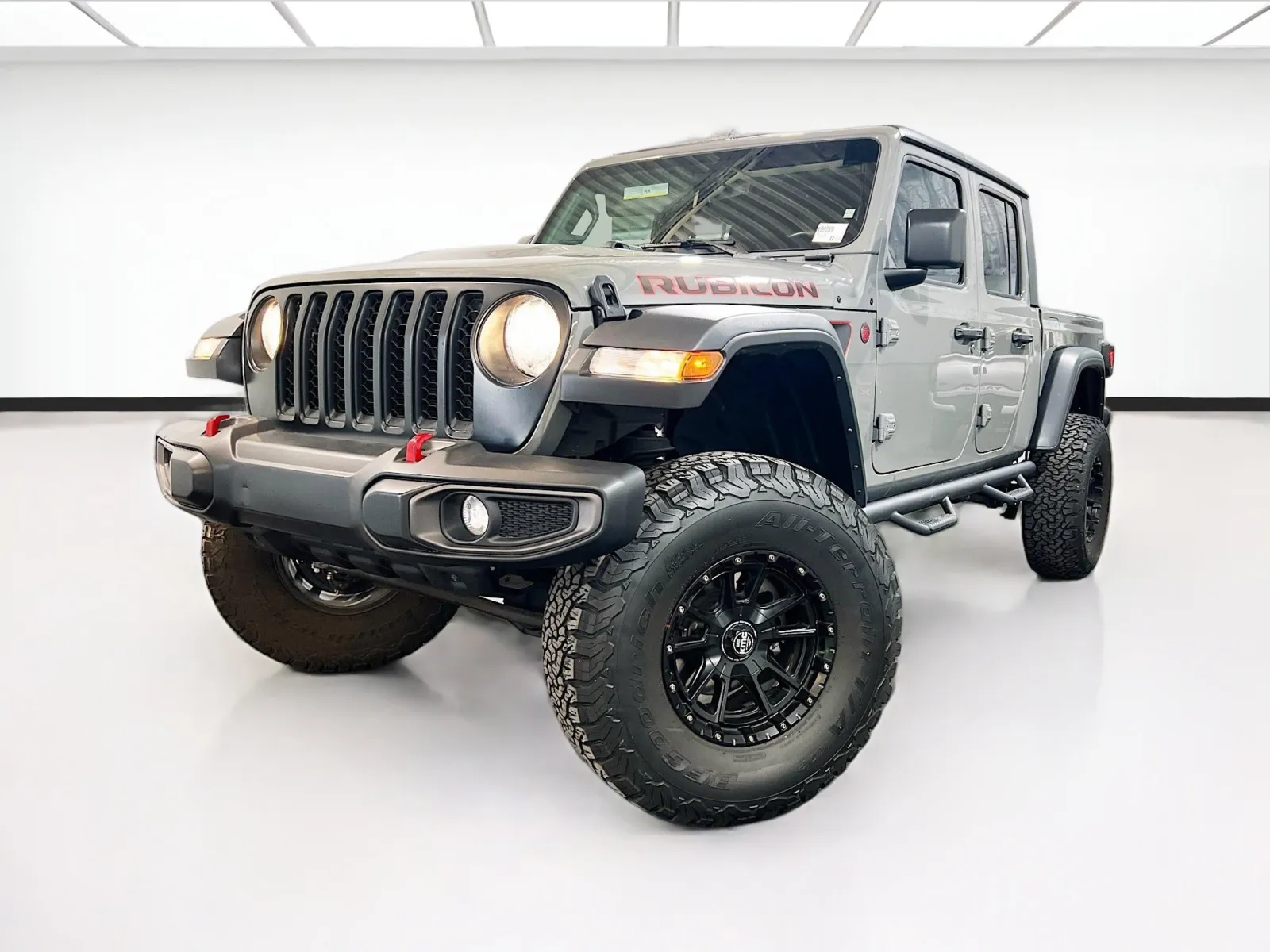 Gray 2022 Jeep Gladiator Rubicon for sale in Chandler, AZ