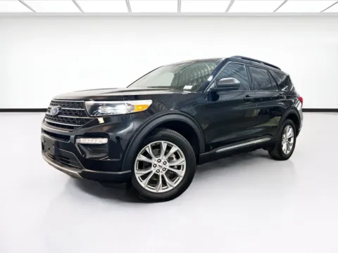 Black 2020 Ford Explorer XLT for sale in Chandler, AZ