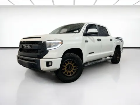 White 2015 Toyota Tundra 4WD Truck SR5 for sale in Chandler, AZ