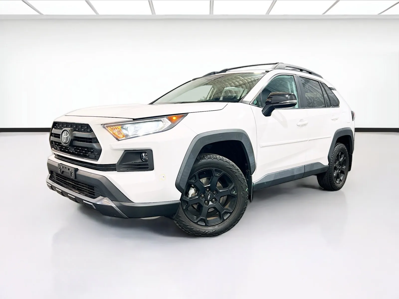 White 2021 Toyota RAV4 TRD Off Road for sale in Chandler, AZ