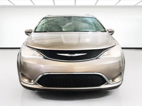 Photos of 2018 Chrysler Pacifica Touring L Plus for sale in Chandler, AZ at STG Chandler