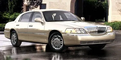Beige 2011 Lincoln Town Car Signature Limited for sale in Chandler, AZ