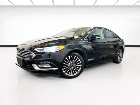 Black 2017 Ford Fusion SE for sale in Chandler, AZ