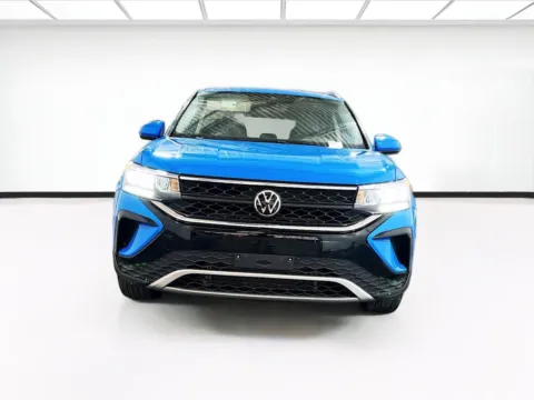 Photos of 2023 Volkswagen Taos SE for sale in Chandler, AZ at STG Chandler