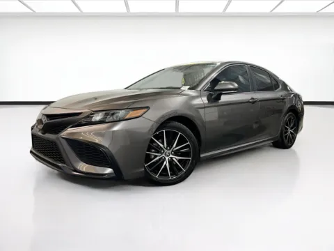 Black 2022 Toyota Camry SE for sale in Chandler, AZ
