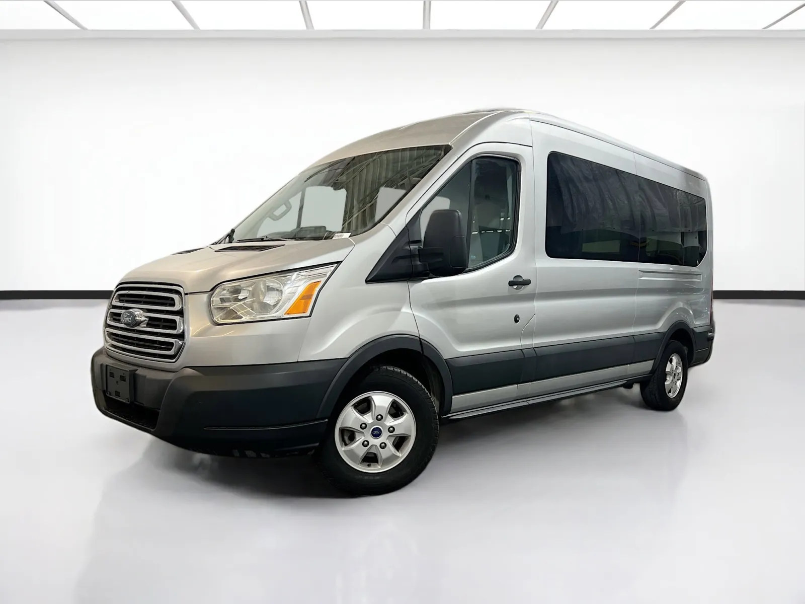 Silver 2017 Ford Transit Wagon XLT for sale in Chandler, AZ