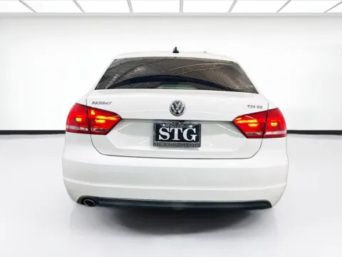 More photos of 2015 Volkswagen Passat 2.0L TDI SE at STG Chandler, AZ