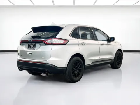 More photos of 2017 Ford Edge SE at STG Chandler, AZ