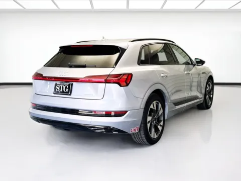 More photos of 2022 Audi e-tron Premium at STG Chandler, AZ