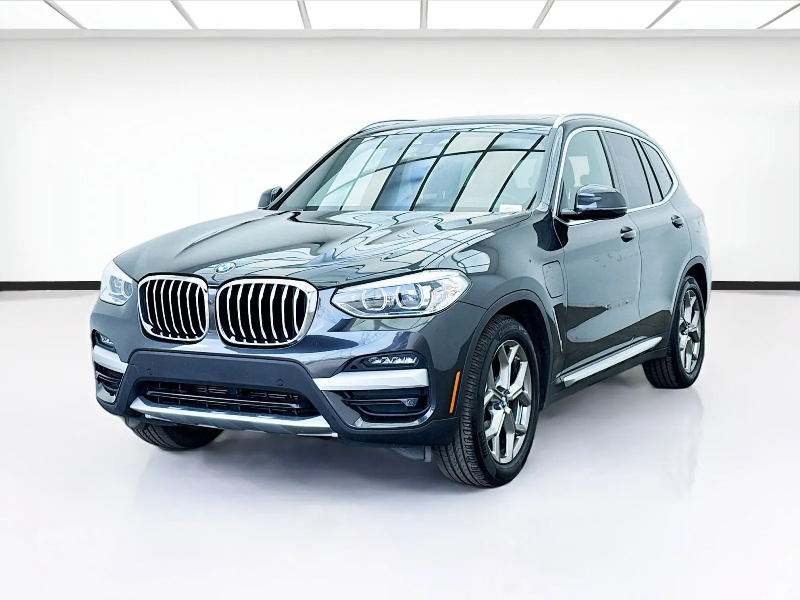 Gray 2020 BMW X3 xDrive30e for sale in Chandler, AZ