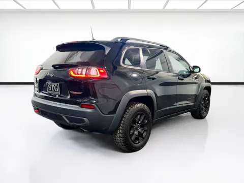 More photos of 2020 Jeep Cherokee Trailhawk at STG Chandler, AZ