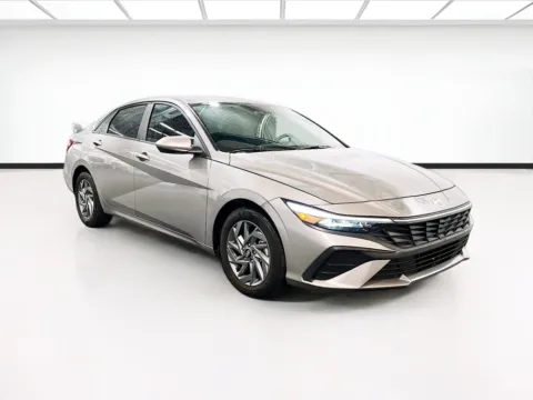 Another view of 2024 Hyundai Elantra SEL for sale in Chandler, AZ at STG Chandler