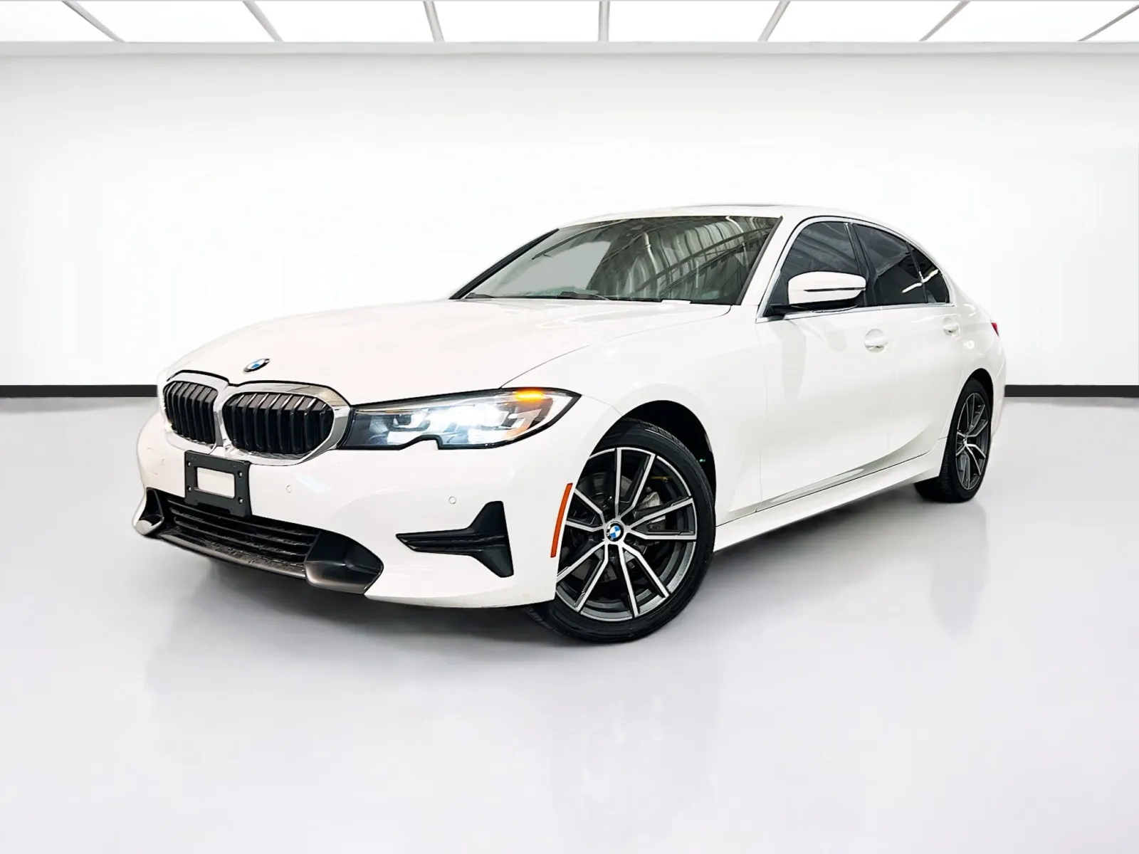 White 2020 BMW 3 Series 330i for sale in Chandler, AZ