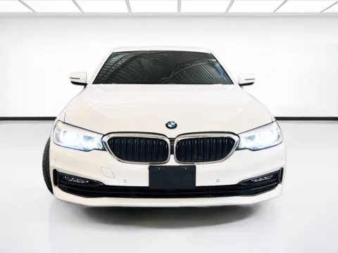 Photos of 2018 BMW 5 Series 530e iPerformance for sale in Chandler, AZ at STG Chandler