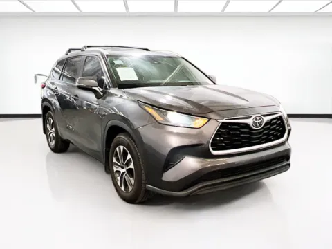 Another view of 2023 Toyota Highlander XLE for sale in Chandler, AZ at STG Chandler