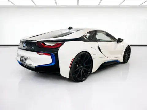 More photos of 2016 BMW i8 at STG Chandler, AZ