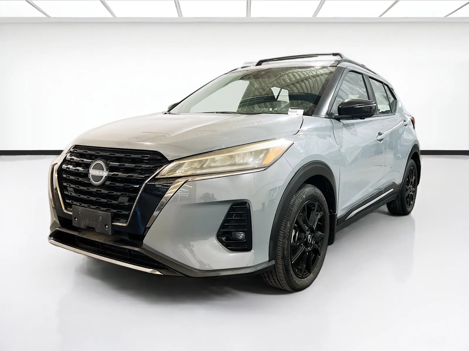 Gray 2022 Nissan Kicks SR for sale in Chandler, AZ
