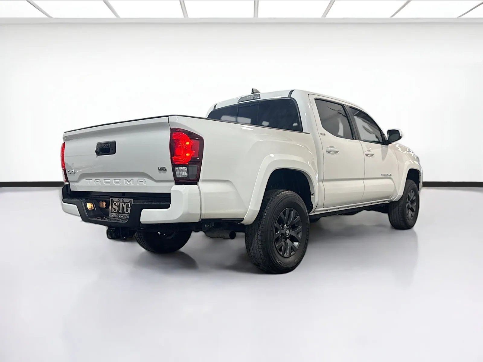 Image of 2022 Toyota Tacoma SR5 w/Technology Package