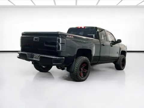 More photos of 2018 Chevrolet Silverado 1500 LT at STG Chandler, AZ