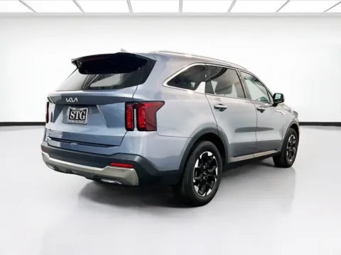 More photos of 2024 Kia Sorento S at STG Chandler, AZ