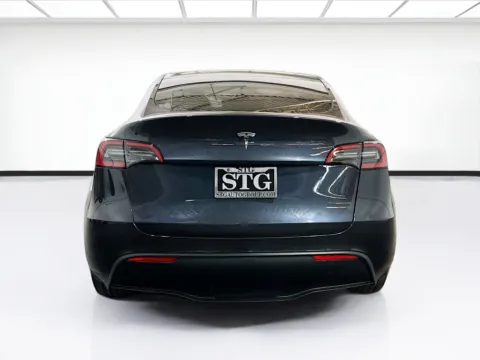 More photos of 2024 Tesla Model Y Long Range at STG Chandler, AZ