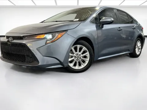 White 2021 Toyota Corolla LE for sale in Chandler, AZ