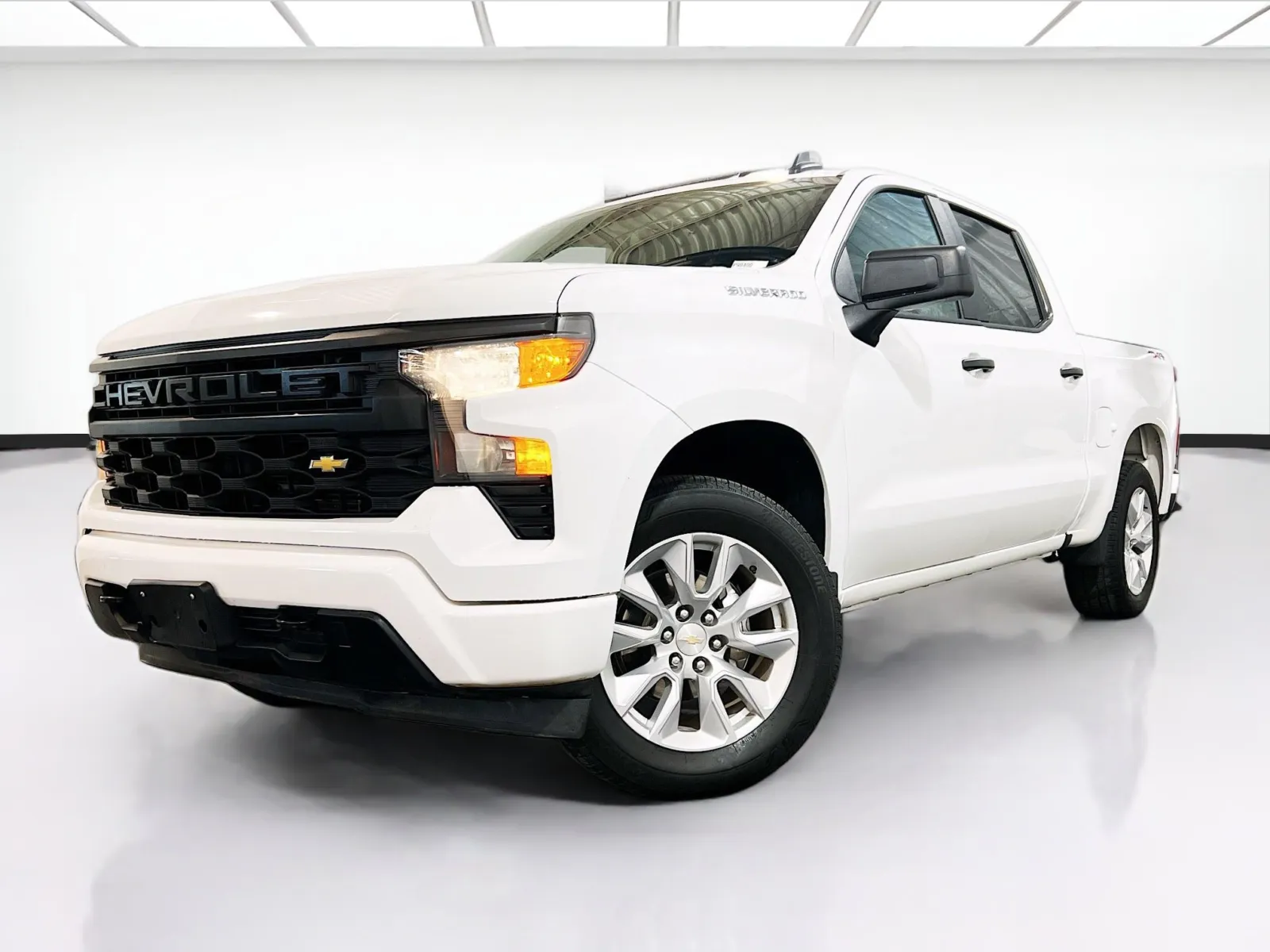 White 2023 Chevrolet Silverado 1500 Custom for sale in Chandler, AZ