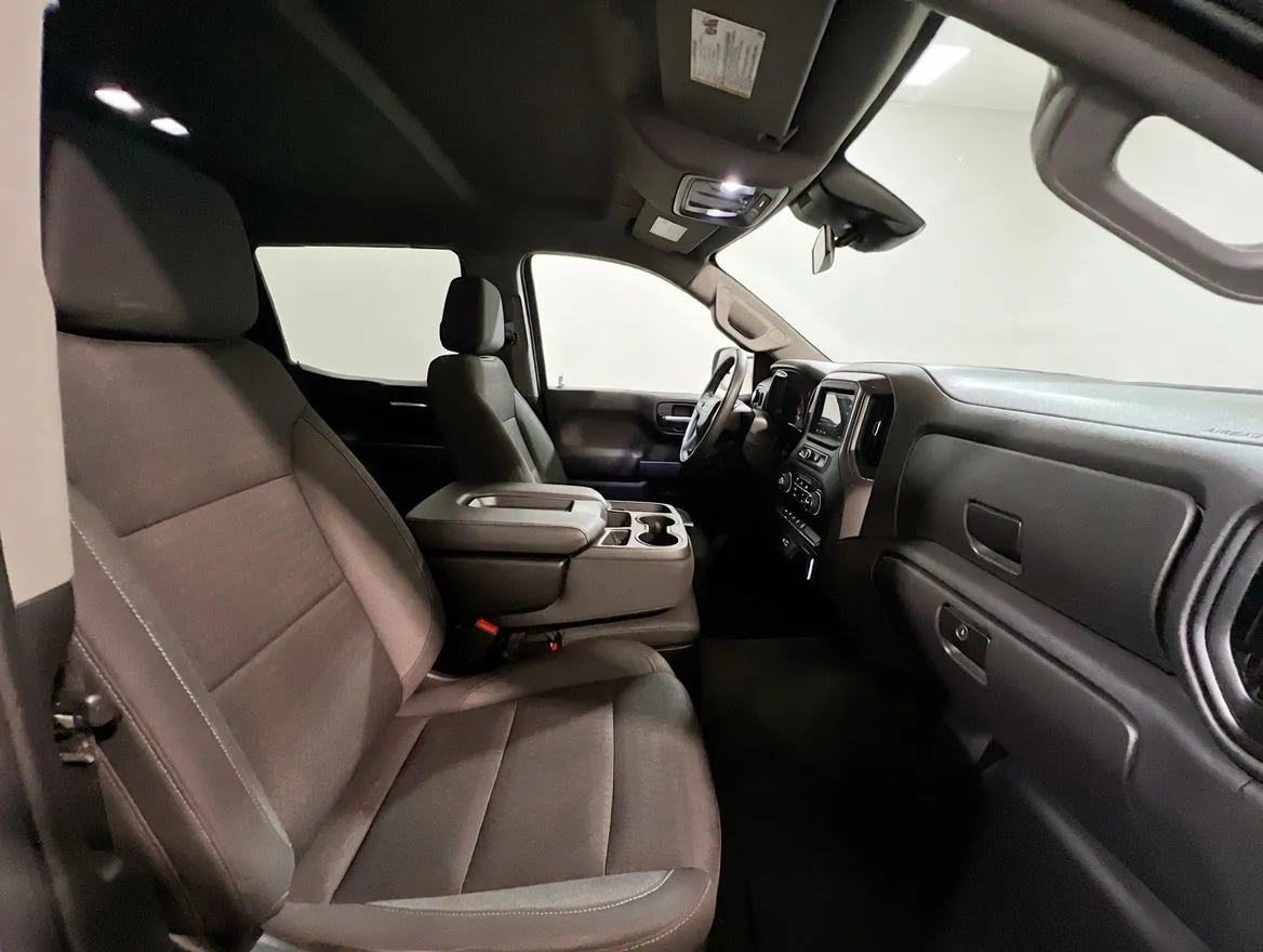 2023 Chevrolet Silverado 1500 Custom - Photo 20