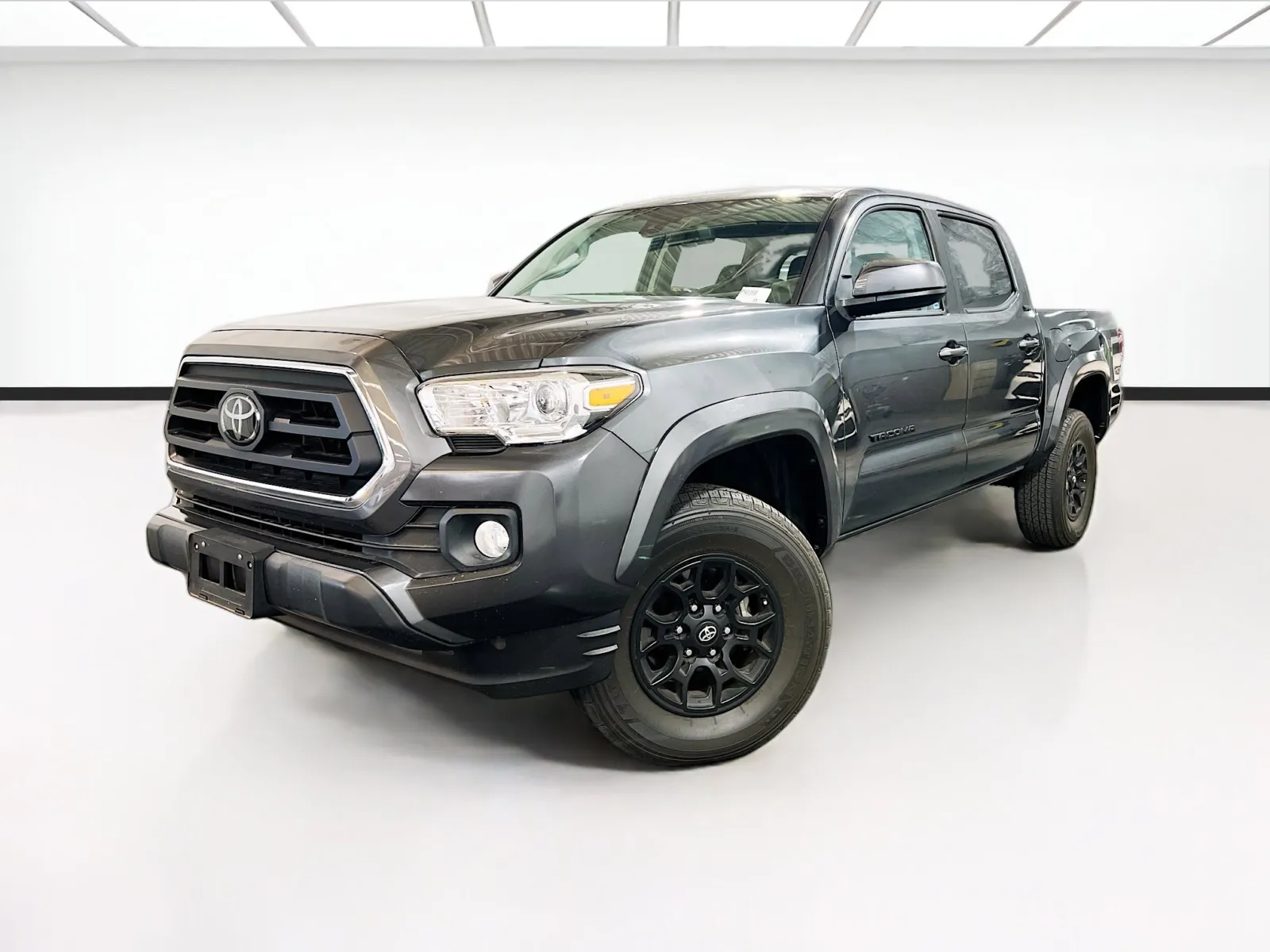 Black 2022 Toyota Tacoma SR5 for sale in Chandler, AZ