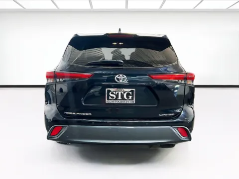 More photos of 2020 Toyota Highlander Limited at STG Chandler, AZ