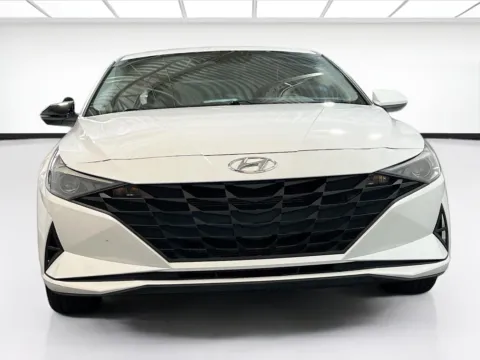 Photos of 2022 Hyundai Elantra SEL for sale in Chandler, AZ at STG Chandler