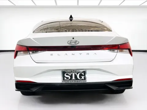 More photos of 2022 Hyundai Elantra SEL at STG Chandler, AZ