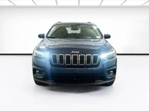 Photos of 2021 Jeep Cherokee Latitude Plus for sale in Chandler, AZ at STG Chandler