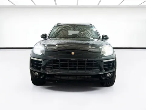 Photos of 2018 Porsche Macan for sale in Chandler, AZ at STG Chandler