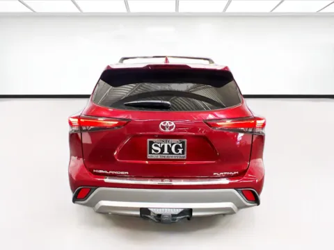 More photos of 2022 Toyota Highlander Platinum at STG Chandler, AZ