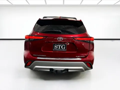 More photos of 2022 Toyota Highlander Platinum at STG Chandler, AZ