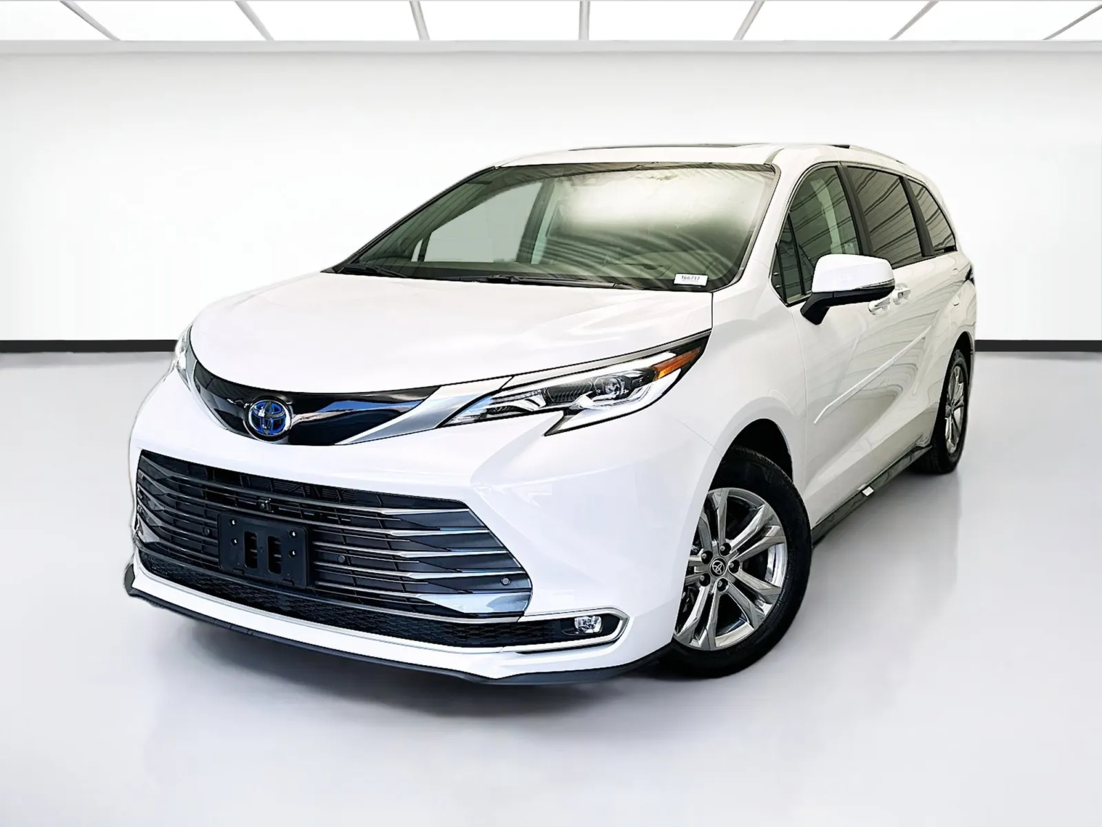 Red 2024 Toyota Sienna Platinum for sale in Chandler, AZ