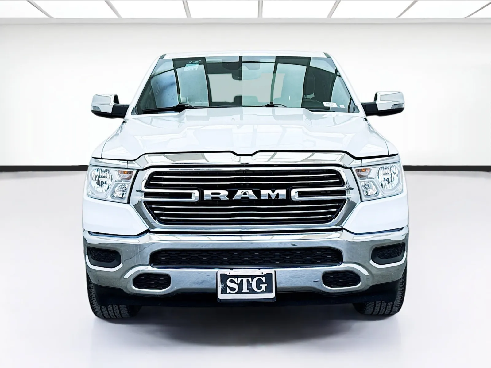 2024 RAM Ram 1500 Pickup Laramie - Photo 2