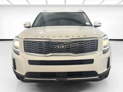 Photos of 2020 Kia Telluride S for sale in Chandler, AZ at STG Chandler