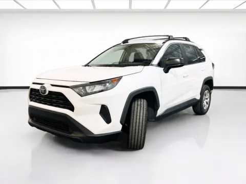 White 2020 Toyota RAV4 LE for sale in Chandler, AZ