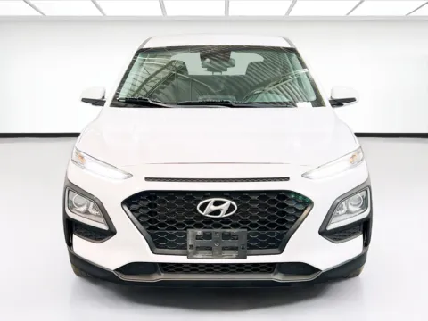 Photos of 2020 Hyundai Kona SE for sale in Chandler, AZ at STG Chandler