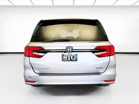 More photos of 2022 Honda Odyssey Touring at STG Chandler, AZ